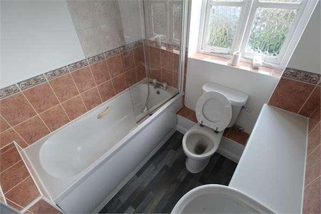 Byewaters, Croxley Green, Watford, WD18 - Photo 4