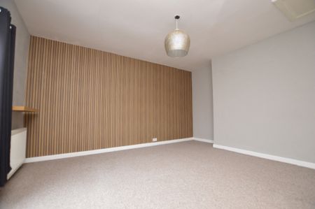 2 Bedroom Terraced House - Photo 5