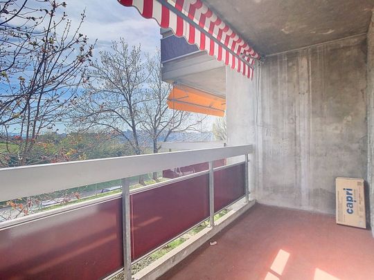 Renovated 3.5-room apartment - Photo 1