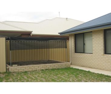 FABULOUS FAMILY HOME - Photo 6