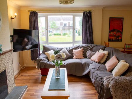 6 bedroom house to rent - Photo 2