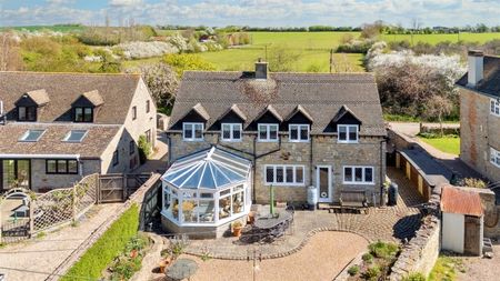 4 BED House To rent - Photo 4