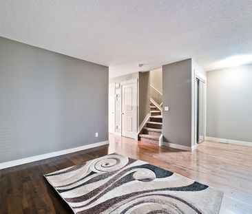 293 Skyview Ranch Drive, Calgary - Photo 2