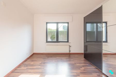 Ruime woning op rustige locatie te Wetteren - Photo 4