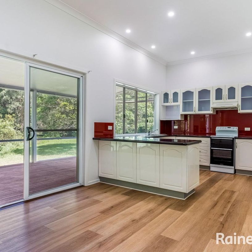 Charming Countryside Retreat - Photo 1