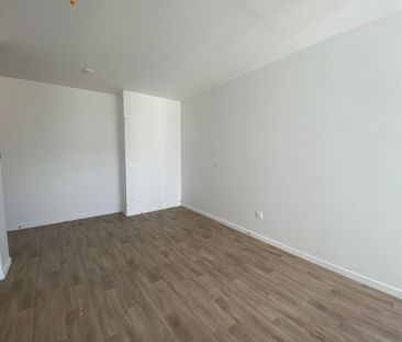 Location Appartement 1 pièce 23m² - Photo 3