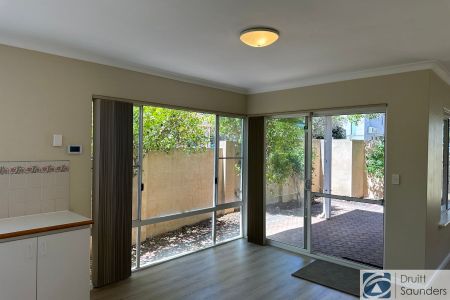 WELL PRESENTED SCARBOROUGH HOME HOME OPEN TUESDAY 17 FEBRUARY AT 11.00AM SHARP! - Photo 5