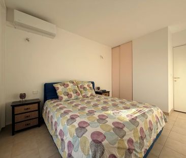 Location Appartement 2 pièces 47m² ST LAURENT DU VAR 06700 - Photo 2