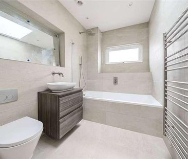 Penthouse Curzon House, Chichester Drive East, Brighton, BN2 - Photo 2