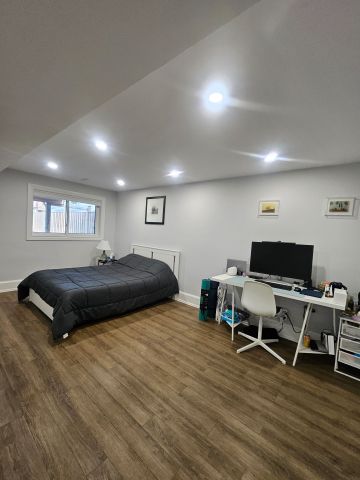 For Lease - 23 Bowsprit Avenue, Toronto, Ontario - Photo 3