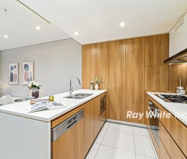Modern Two Bedroom With Great Location & Convenience - Photo 4