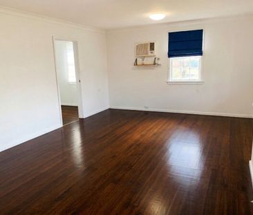 Neat and tidy 3 bedroom home! - Photo 6