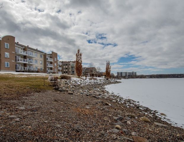 À louer / Appartement - Photo 1