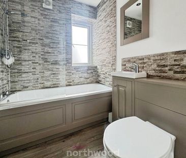 4 bedroom semi-detached house to rent - Photo 4