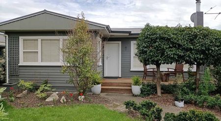 RICHMOND - 3 BEDROOMS - Photo 4