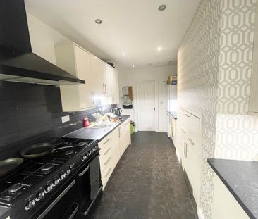 Haddon Road (room 2), Burley, Leeds - Photo 1