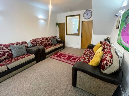 2 Bedroom Terraced To Let - Photo 2