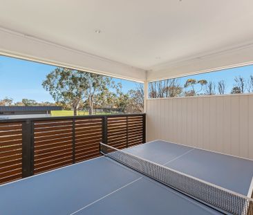 LUXURY LIVING IN HAMPTON - Photo 1