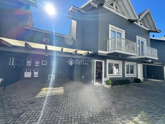 Casa Geminada com 4 quartos e 113m² para alugar em Parque das Hortensias, Canela. - Photo 1