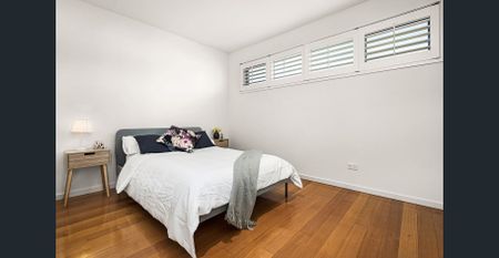 St Kilda House with Off Street Parking - Photo 2