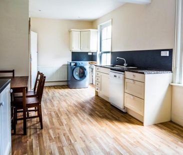 4 bedroom maisonette to rent - Photo 5