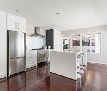 Furnished Executive Home - Flexible Lease Options - Photo 2