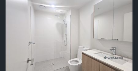 🌆 Inner-City Charm & Modern Comfort – Welcome Home to Victoria Tower! 🏠 - Photo 3