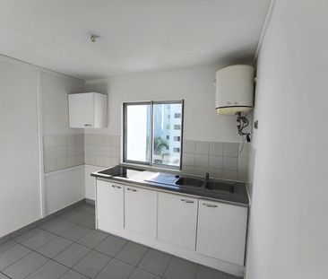 T1 de 38 m² – Résidence OLYMPIADES – Saint Denis secteur du Moufia - Photo 2