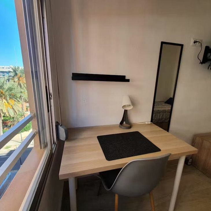 Carrer de la Reina, Valencia, Valencian Community 46011 - Foto 1