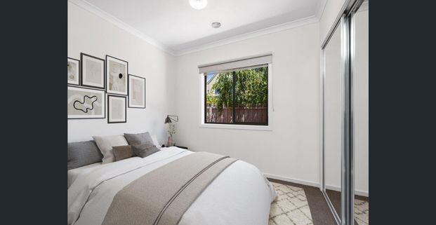 Court Location & Ready For You To Move in Now! - Photo 1