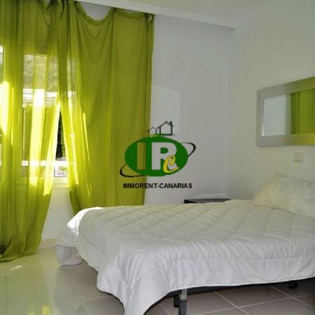 Bungalow auf 2 Ebenen mit Terrasse und 2 Schlafzimmern und 2 Bädern - Photo 5