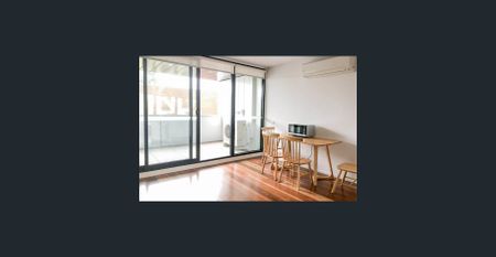 Furnished 2 Bed Apt + Parking in Prime Location - Photo 5