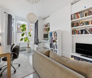 1 bedroom Flat To Let - Photo 2