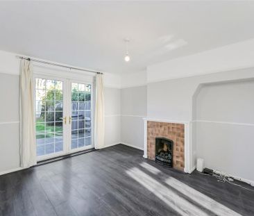 3 bedroom semi-detached house to rent - Photo 4