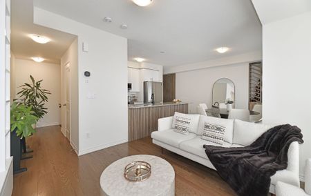 For Lease - 492 Salem Road, Ajax, Ontario - Photo 2