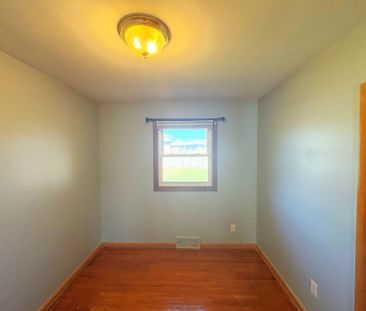 For Lease - 58 Broderick Avenue, Thorold, Ontario - Photo 4