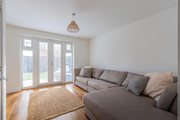 2 bedroom house to rent - Photo 1