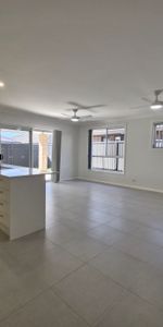 Large four bedroom affordable housing house - Photo 3