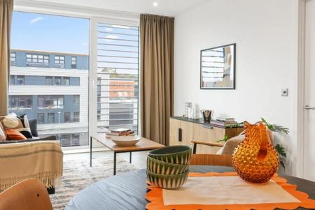 2 bedroom flat to rent - Photo 2