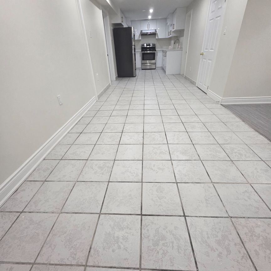 For Lease - 3158 Avalon Drive Unit# Lower, Mississauga, Ontario - Photo 1