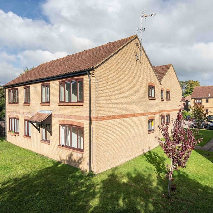 Kingfisher Court Willowmead, Dorking - 1 bedroomProperty for lettings - Seymours - Photo 1