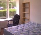 Superb 4 Bed Student House - Photo 4