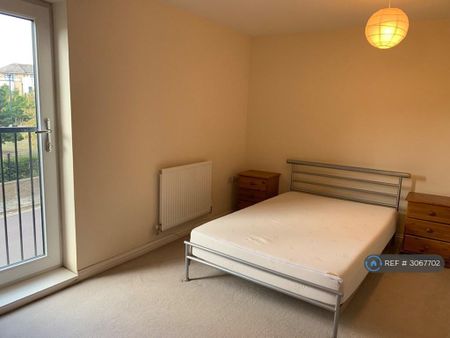 1 bedroom in a house share to rent - Photo 5