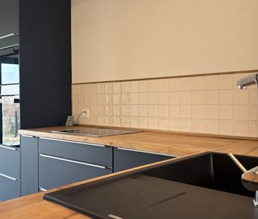 Karaktervolle gerenoveerde woning met zonnig terras in Zottegem - Photo 6