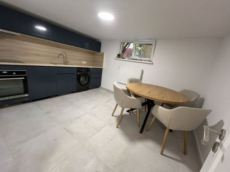 Proaspat renovata cu gradina proprie si garaj, Semicentral, - Fotografie 2