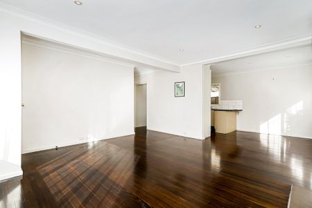 1/4 Lee Avenue, Springvale - Photo 3