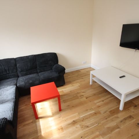 Lucas Street, Woodhouse, Leeds, LS6 2JD - Photo 1