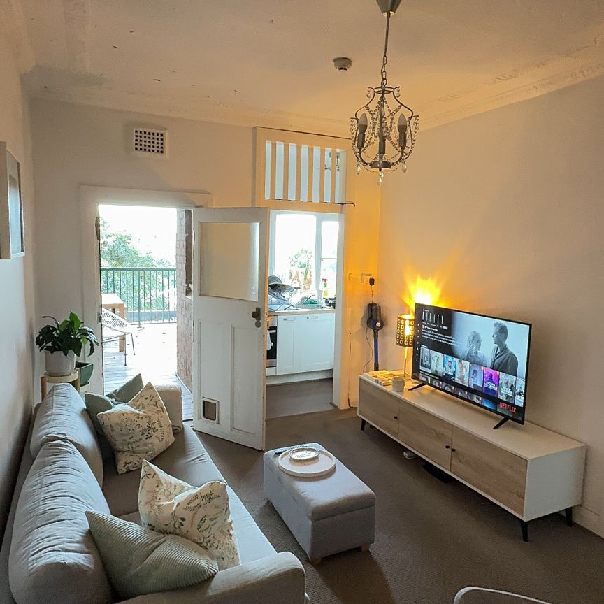 Bellevue Hill - Photo 1