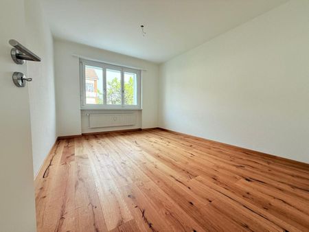 Sanierte 3.5 Zimmer Wohnung an urbaner Lage - Foto 2
