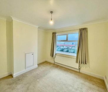 2 bedroom semi-detached house to rent - Photo 5